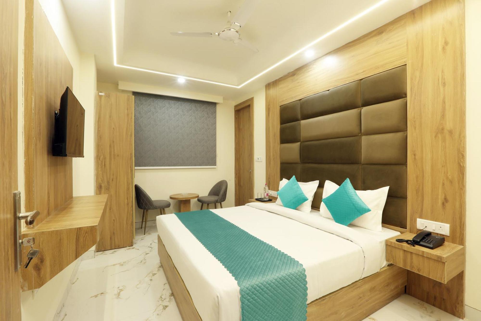 Hotel Luxe Manor Near Delhi Airport New Delhi Eksteriør billede