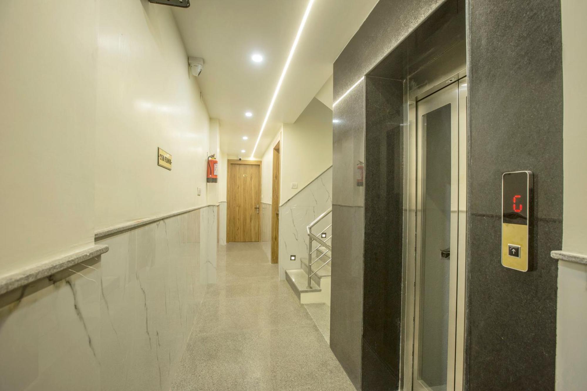 Hotel Luxe Manor Near Delhi Airport New Delhi Eksteriør billede